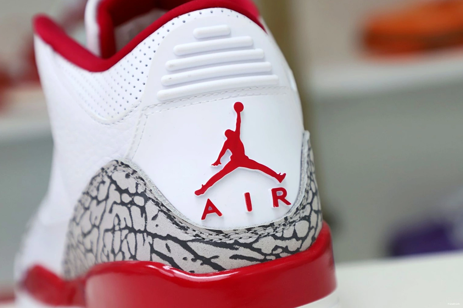 Jordan Red(CT8532-126）  3 Cardinal Retro Air 1230